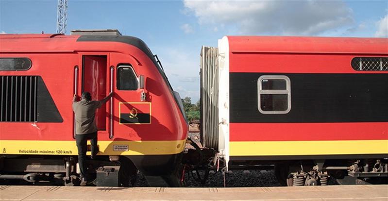Caminhos de Ferro de Luanda com menos passageiros e contas sempre no vermelho
