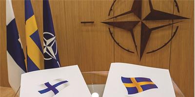 Finlândia e Suécia entram na NATO com a Rússia em fundo