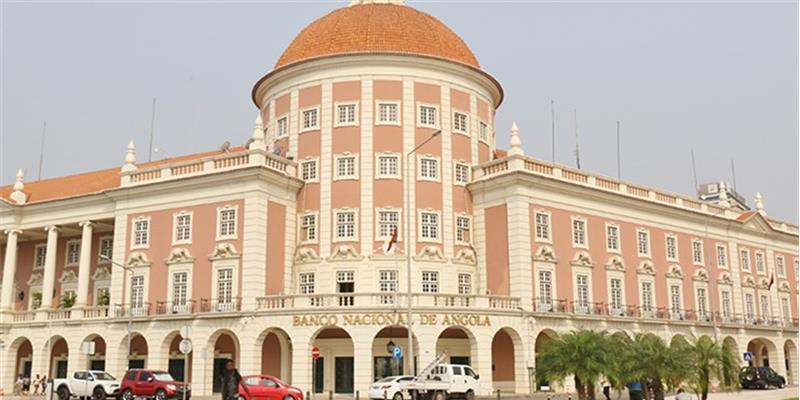 O desafio do processo de avaliação e revisão pelo Banco Nacional de Angola