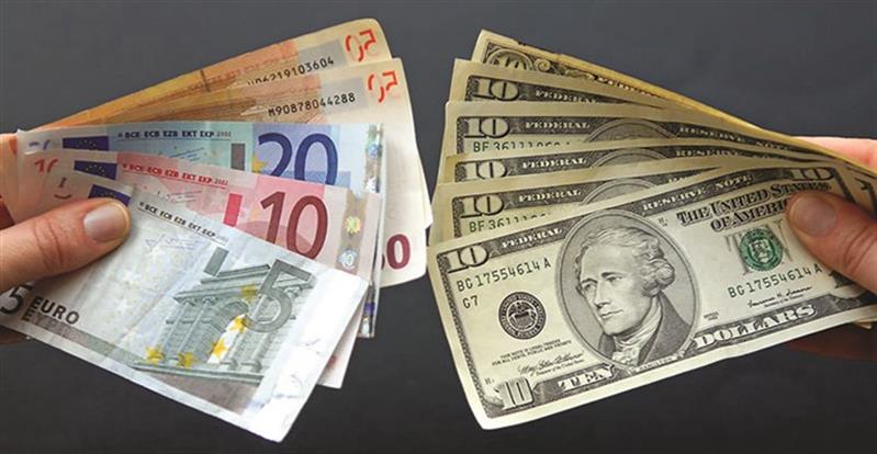Dólar valorizou 15,5% face ao Euro nos últimos doze meses
