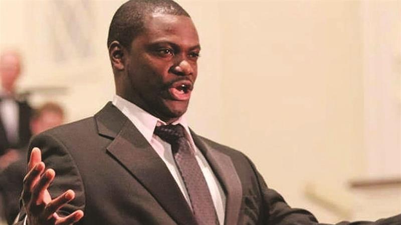 Tenor Nelson Ebo regressa a Luanda para gala de beneficiência