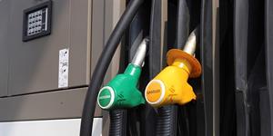 O preço real da gasolina em Angola é de 398 Kz e o do gasóleo é de 406 Kz
